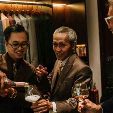Giao Tailor – Hơn 45 Năm Gìn Giữ Nghệ Thuật May Đo Bespoke